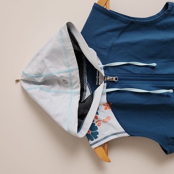 Vintage Lululemon Lightweight vest - Picture 5 of 5